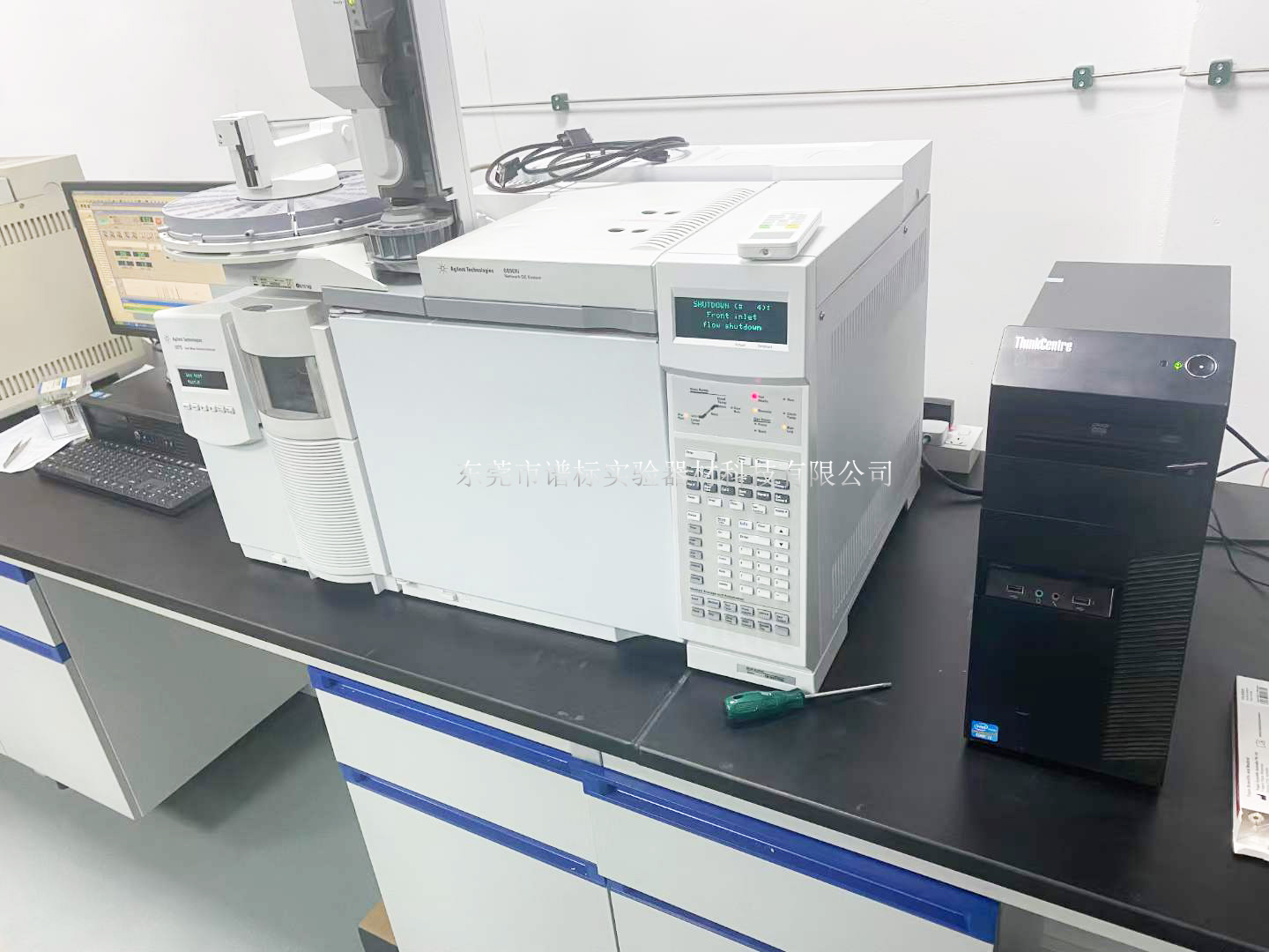 按捷倫氣質(zhì)聯(lián)用儀帶離子源EI和CI兩種離子化模式無縫切換,滿足客戶在不同領(lǐng)域定性分析和定量分析